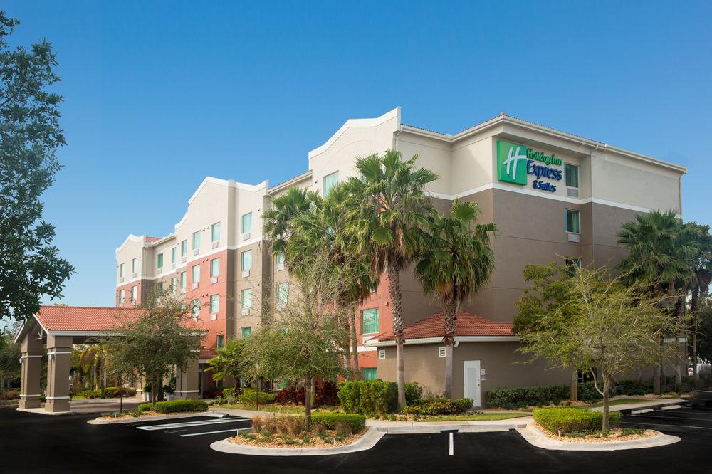 Holiday Inn Express & Suites Pembroke Pines-Sheridan St By Ihg Buitenkant foto