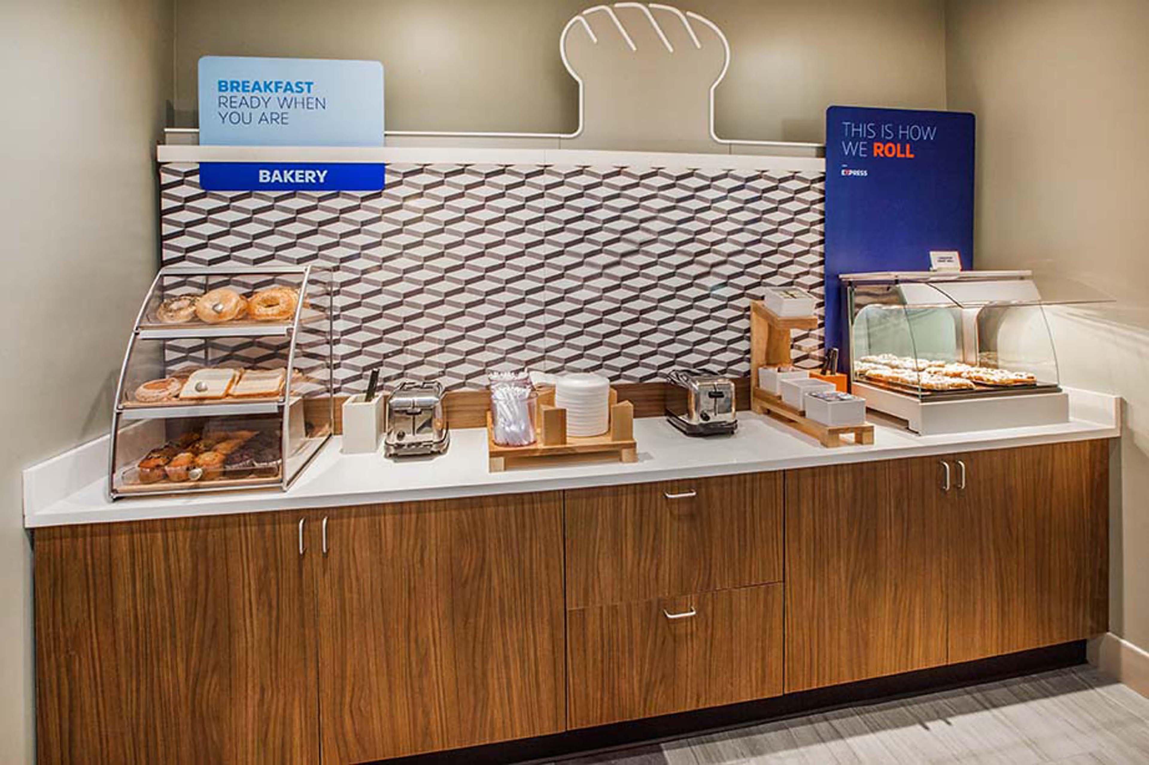 Holiday Inn Express & Suites Pembroke Pines-Sheridan St By Ihg Buitenkant foto