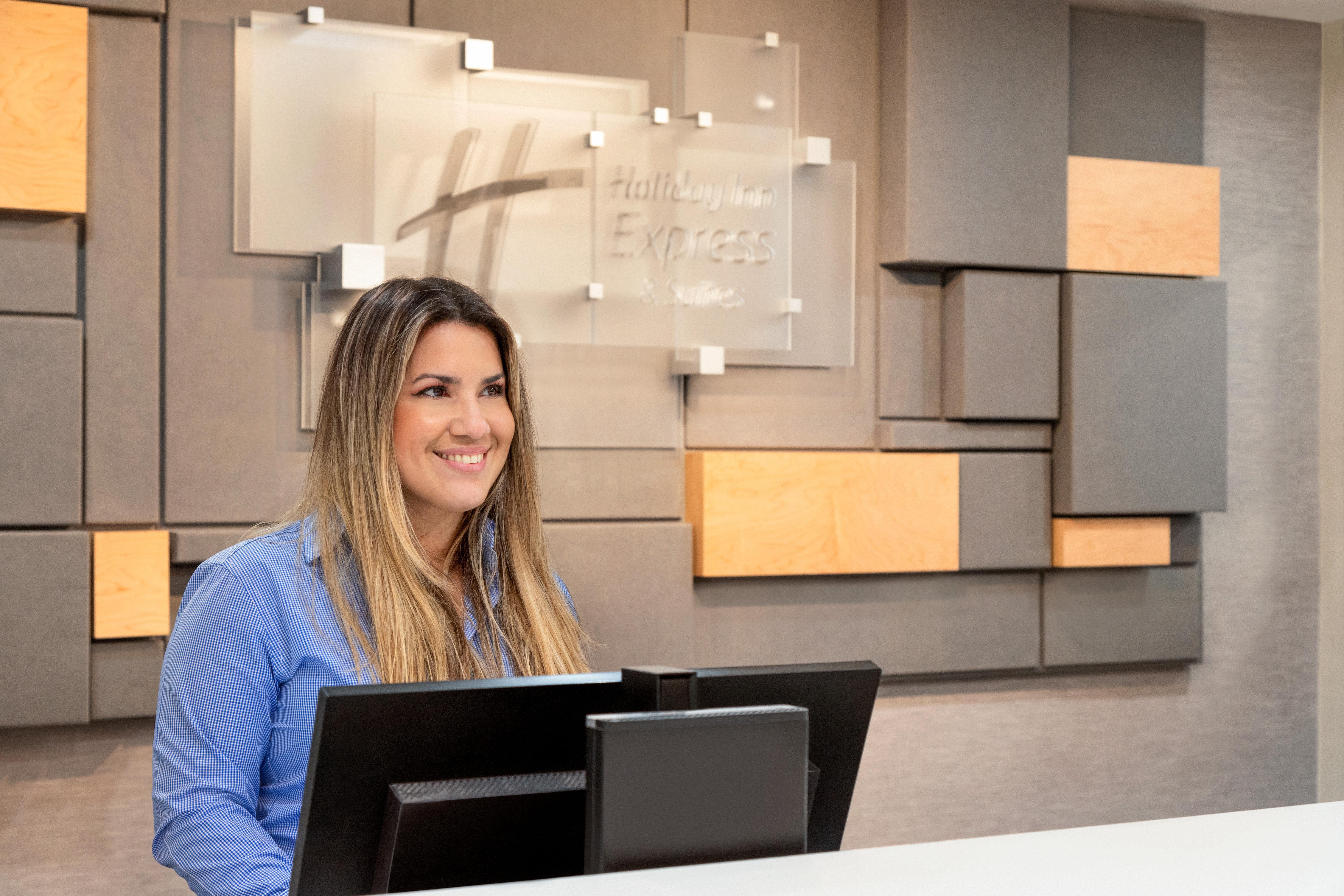 Holiday Inn Express & Suites Pembroke Pines-Sheridan St By Ihg Buitenkant foto