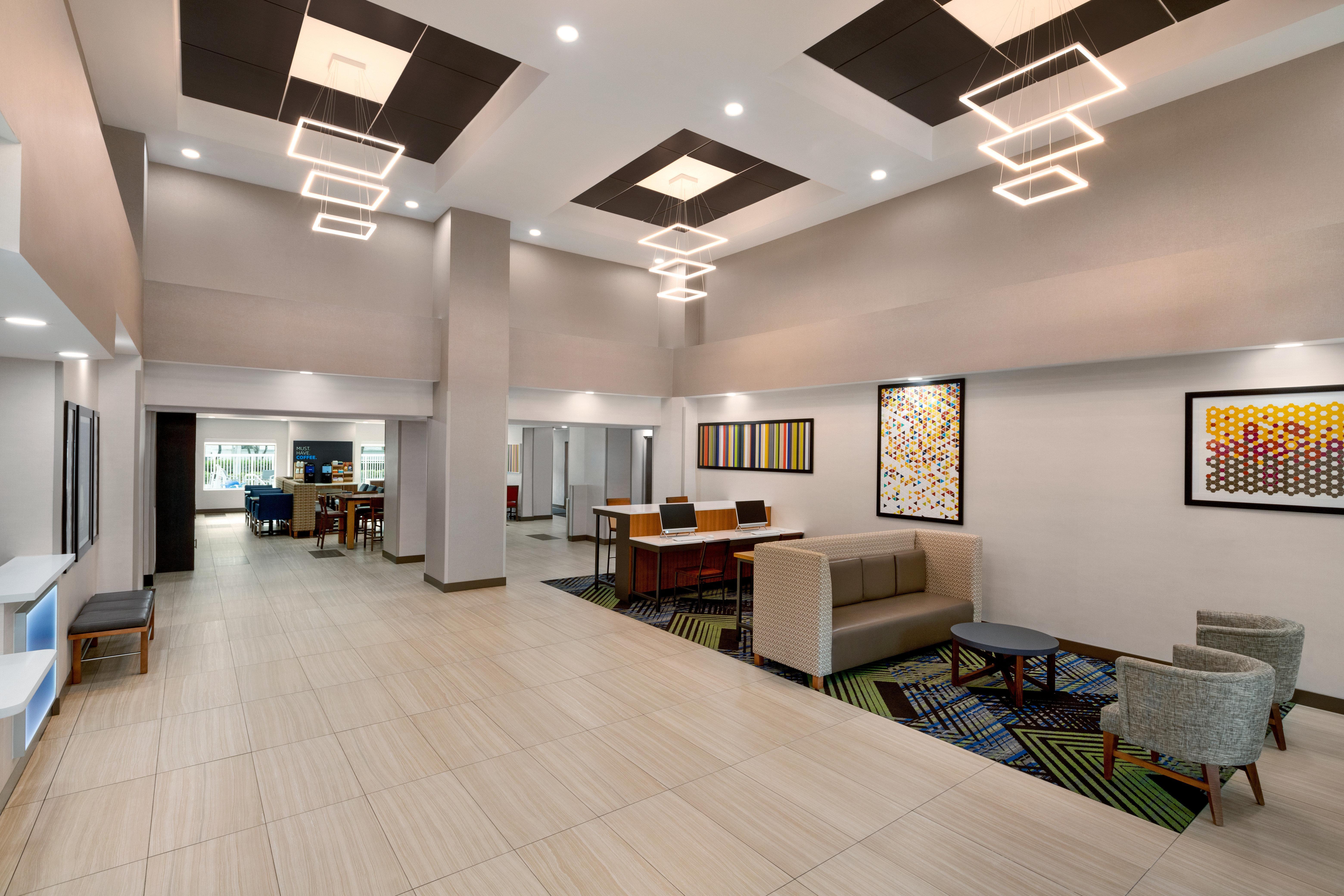 Holiday Inn Express & Suites Pembroke Pines-Sheridan St By Ihg Buitenkant foto