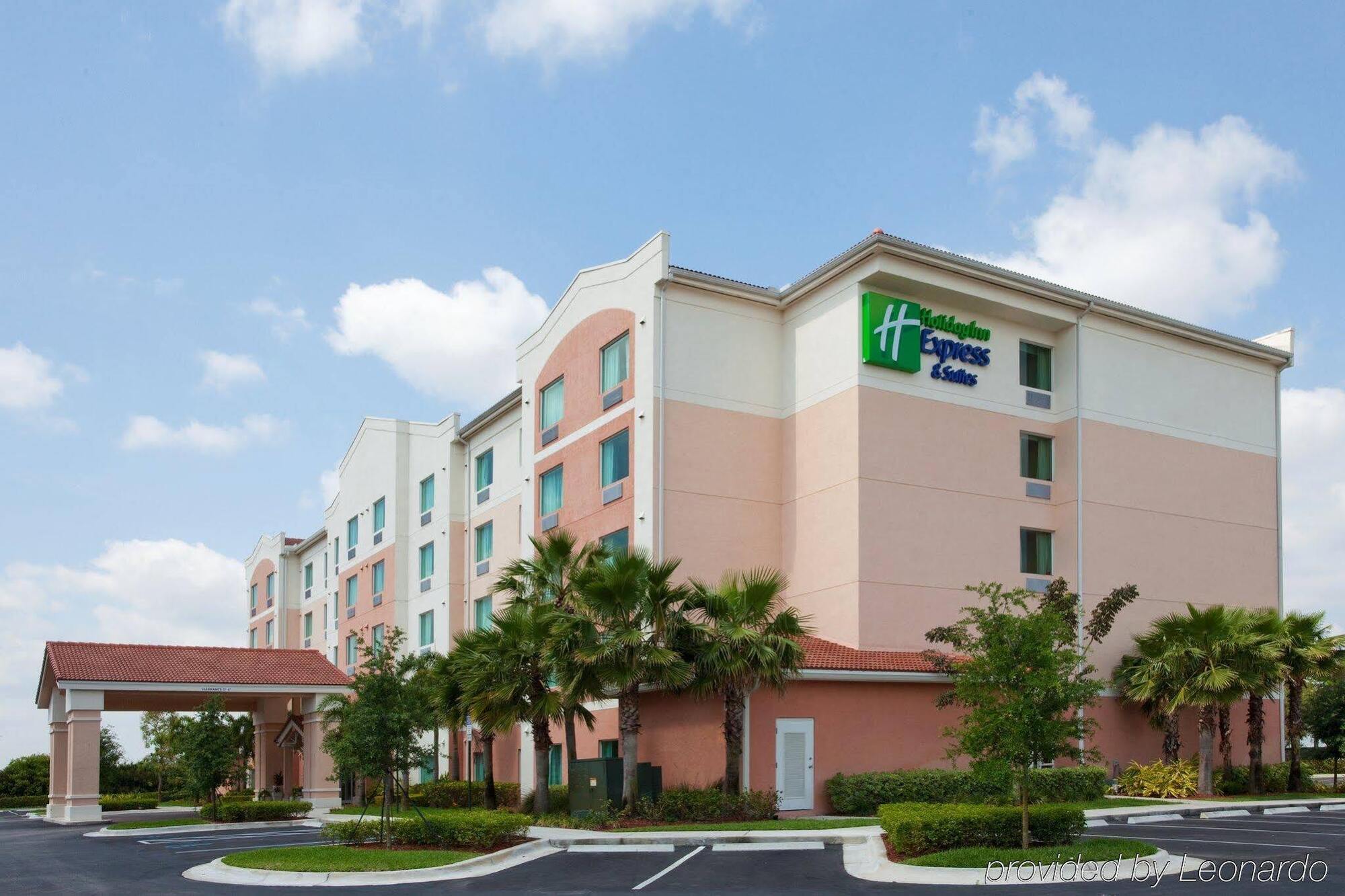 Holiday Inn Express & Suites Pembroke Pines-Sheridan St By Ihg Buitenkant foto